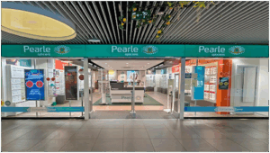 De bedrijfsnaam is pearle opticiens