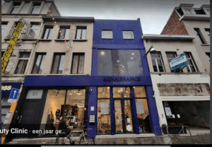 De bedrijfsnaam is renaissance beauty clinic
