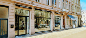 De bedrijfsnaam is sofacomapny antwerpen