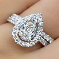 De bedrijfsnaam is Solitaire jewellery antwerp
