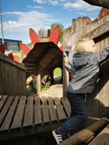 De bedrijfsnaam is sportcentrum deurnese turners